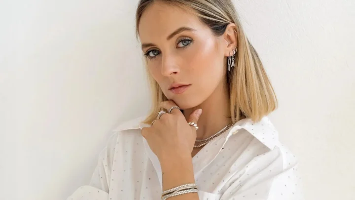 Alina Tănasă Biography: Ethnicity, Parents, Net Worth, Age, Height, Instagram, Husband