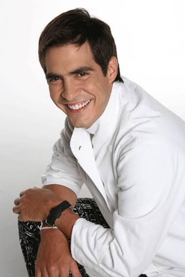 Luis Gerónimo Abreu Biography: Ethnicity, Parents, Instagram, Net Worth, Age, Height, TV Shows, Wife, Movies