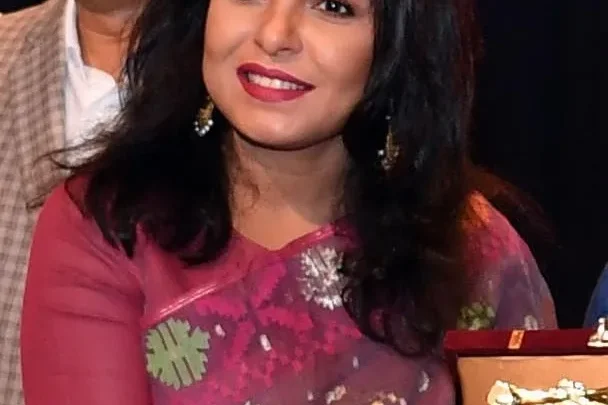 Meher Afroz Shaon Biography: Age, Kids, Net Worth, Height, Parents, Movies & Awards