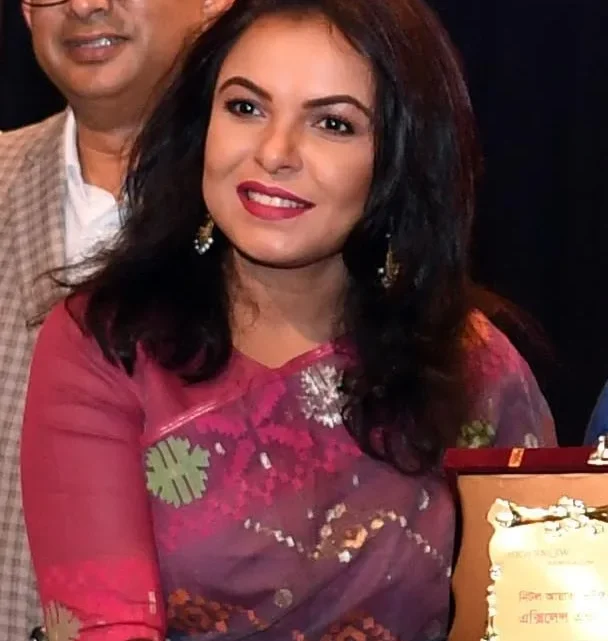 Meher Afroz Shaon Biography: Age, Kids, Net Worth, Height, Parents, Movies & Awards