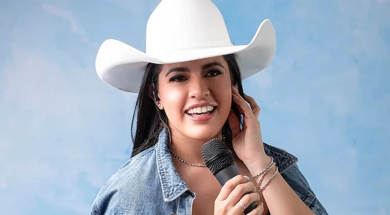 Mily Brítez Biography: Age, Husband, Children, Net Worth, Parents, Height, Songs, Wiki