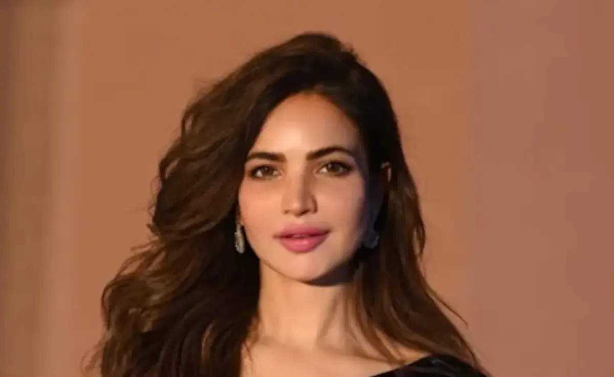 Humaira Asghar Biography: Boyfriend, Age, Net Worth, Height, Death ...