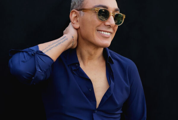 Shadmehr Aghili Biography: Ethnicity, Parents, Net Worth, Songs, Age, Net Worth, Awards, Wife