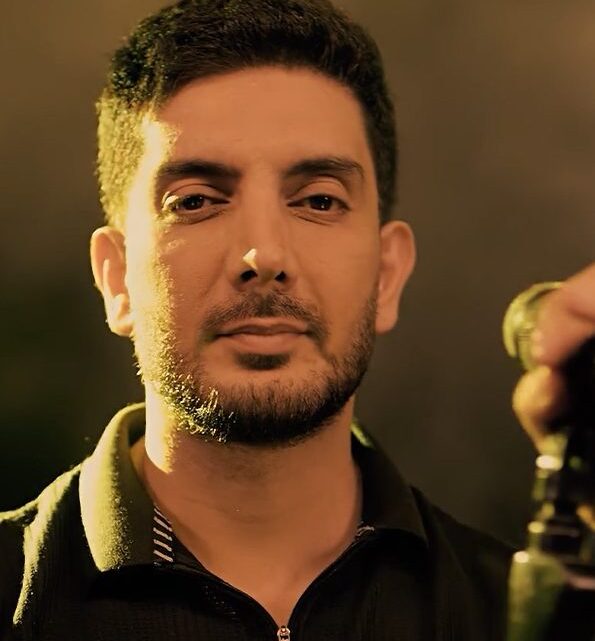 Farzad Farzin Biography: Songs, Ethnicity, Age, Parents, Net Worth,  Girlfriend, Height, Movies