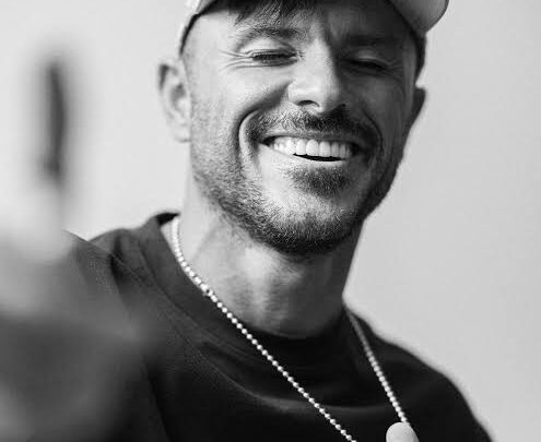 Armin Zareei Biography: Ethnicity, Parents, Instagram, Net Worth, Awards, Songs, Height, Girlfriend