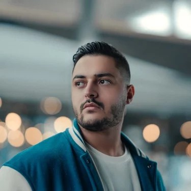 Sami Low Biography: Age, Girlfriend, Ethnicity, Parents, Net Worth, Height, Instagram, Songs, Religion