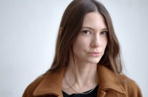 Sara Renar