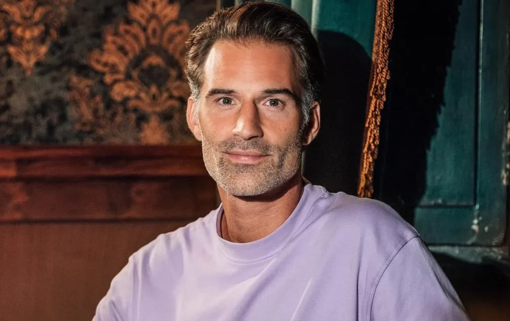 Sean Dhondt Biography: Age, Wife, Net Worth, Parents, Height, Songs, TV Shows, Nationality