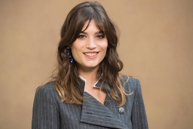 Alma Jodorowsky Biography: Age, Boyfriend, Height, Net Worth, Songs, Instagram, Movies, Career