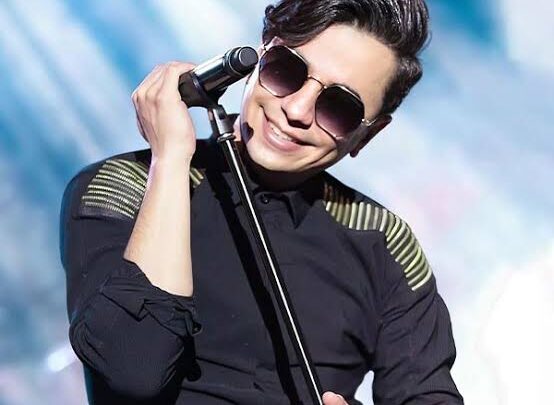 Mohsen Ebrahimzadeh Biography: Ethnicity, Parents, Instagram, Songs, Net Worth, Age, Girlfriend, Height