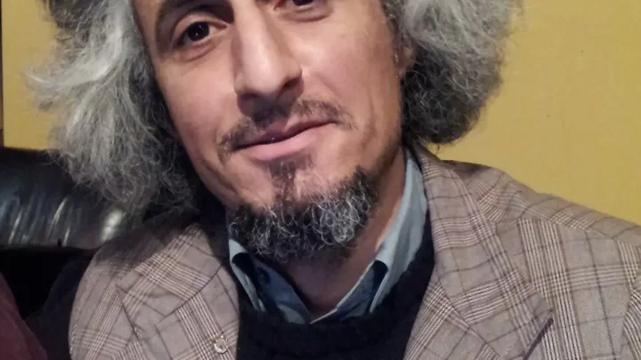 Mohsen Namjoo Biography: Religion, Brother, Height, Age, Wife, Ethnicity, Net Worth, Songs, Parents