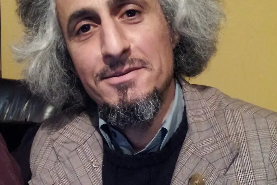 Mohsen Namjoo Biography: Religion, Brother, Height, Age, Wife, Ethnicity, Net Worth, Songs, Parents