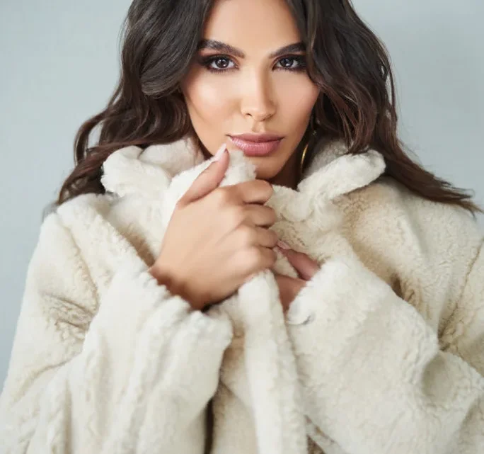 Michell Castellanos Biography: Books, Height, Ethnicity, Parents, Instagram, Net Worth, Age, Beauty Pageant