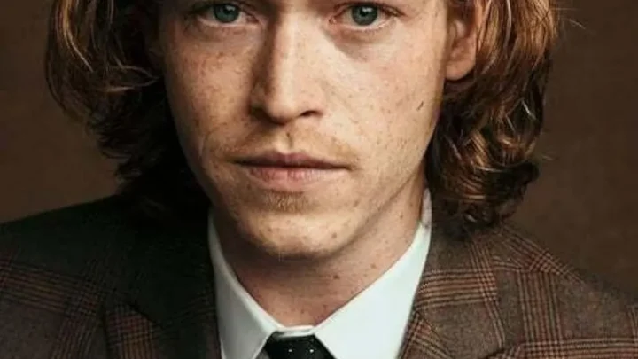 Caleb Landry Jones Biography: Age, Wife, Net Worth, Parents, Height, Movies & TV Shows, Songs, Instagram