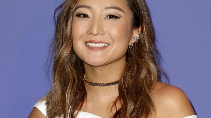 Ashley Park Biography: Age, Broadway, Movies & TV Shows, Net Worth, Parents, Height, Partner, Instagram
