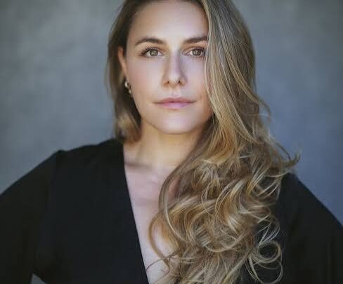 Alix Wilton Regan Biography: Husband, Ethnicity, Movies, Net Worth, Height, Children, Age
