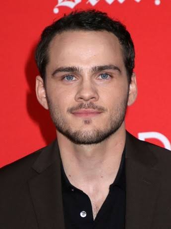 Alex Neustaedter Biography: Parents, Religion, Awards, Height, Movies, Girlfriend, Age, Net Worth