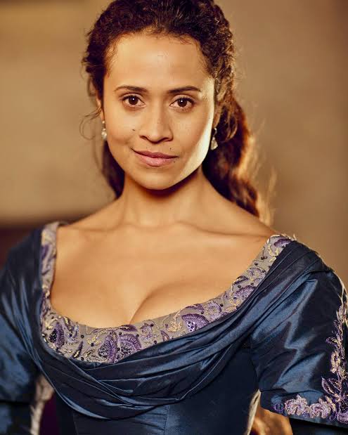Angel Coulby Biography: Movies, Religion, Age, Height, Son, Awards, Parents, Instagram, Boyfriend