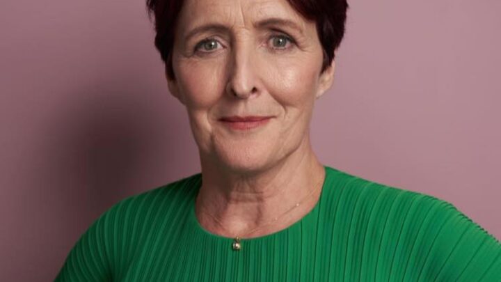 Fiona Shaw Biography: Age, Husband, Net Worth, Parents, Height, TV Shows, Career, Wikipedia, Awards