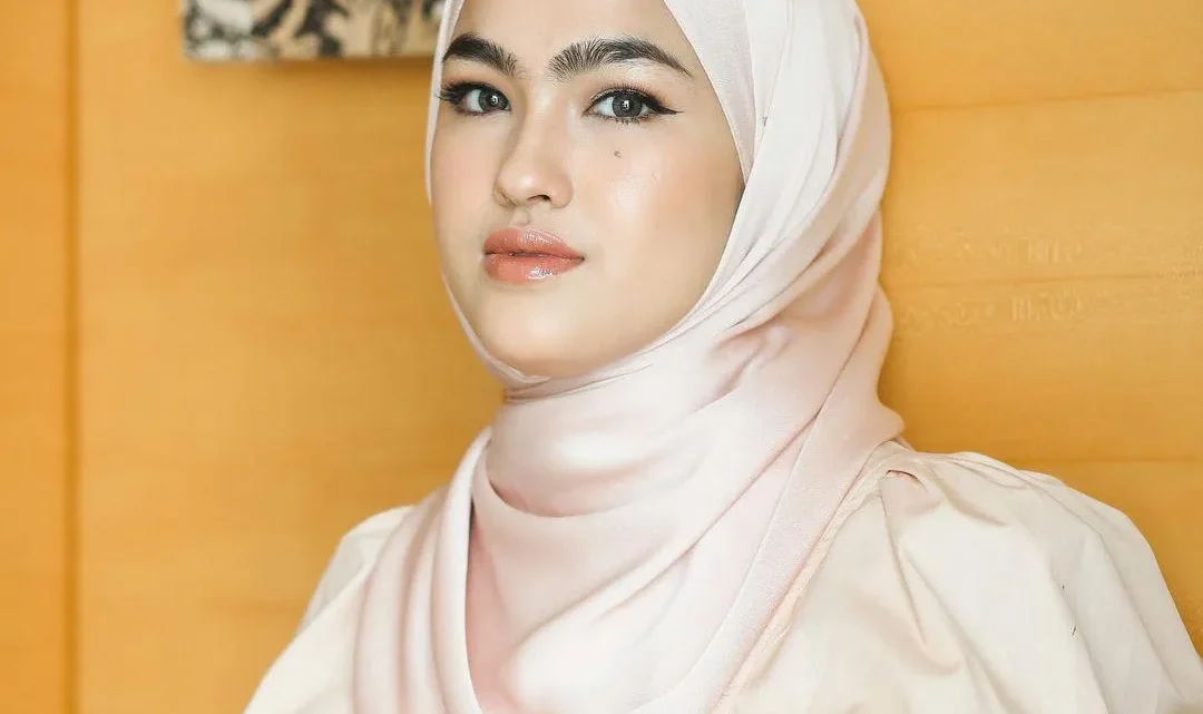 Elfira Loy Biography: Age, Husband, Children, Net Worth, Parents, Height, Movies & TV Shows, Instagram