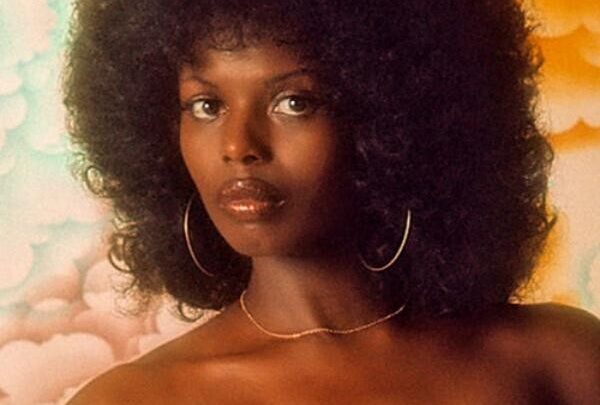 Azizi Johari Biography: Age, Playboy, Net Worth, Parents, Height, Movies & TV Shows