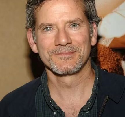 Campbell Scott Biography: Age, Parents, Wife, Height, Net Worth, Career, Children, Movies