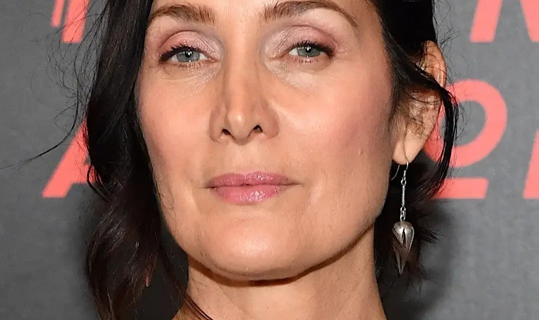 Carrie-Anne Moss Biography: Height, Age, Husband, Children, Net Worth, Parents, Movies