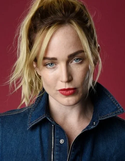 Caity Lotz Biography: Awards, Religion, Height, Movies, Net Worth, Parents, Age, Husband, Instagram