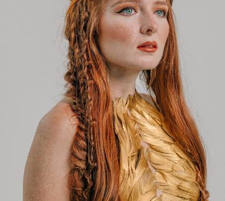 Molly Holton Bio: Age, Height, Net Worth, Career, TikTok, Parents, Husband