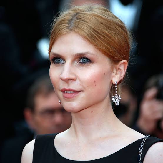 Clémence Poésy Biography: Ethnicity, Runway, Boyfriend, Age, Instagram, Parents, Height, Movies