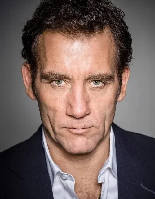 Clive Owen Biography: Ethnicity, Parents, Instagram, Net Worth, Wife, Religion, Age, Height, Ethnicity