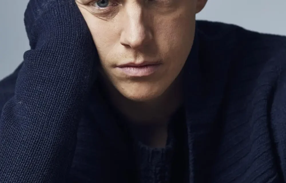 Chris Geere Biography: Son, Ethnicity, Movies, Awards, Wife, Religion, Net Worth, Age, Parents