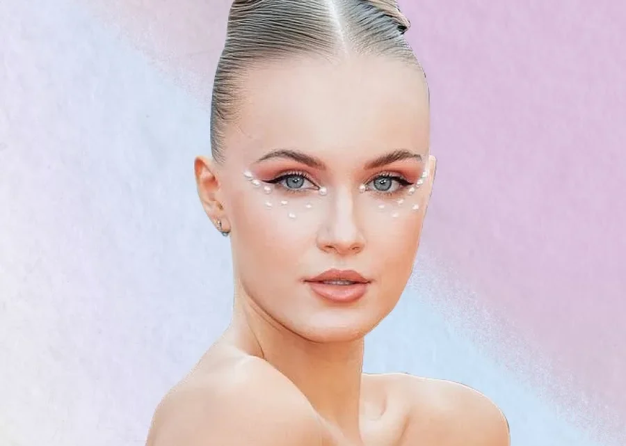 Polina Nioly Pushkareva Biography: Net Worth, Boyfriend, Age, Height, Parents, Movies & TV Shows, Instagram