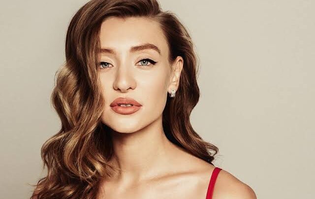 Mariya Minogarova Biography: Age, Husband, Net Worth, Height, Parents, Movies, Awards, Ethnicity