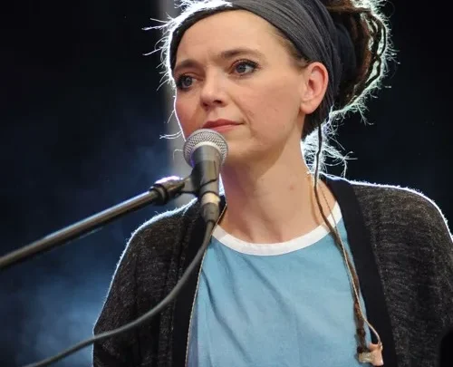 Misty Edwards Biography: Siblings, Net Worth, Age, Husband, Ethnicity, Awards, Songs