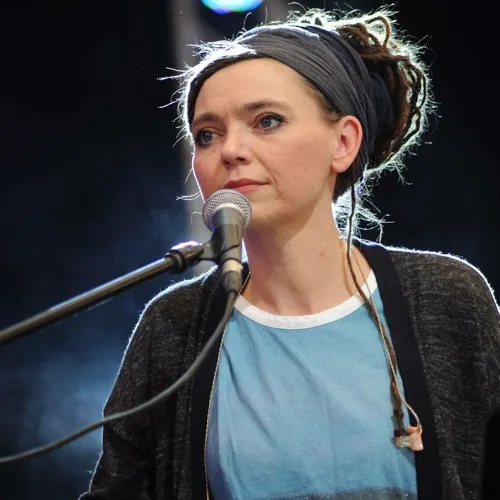 Misty Edwards Biography: Siblings, Net Worth, Age, Husband, Ethnicity, Awards, Songs