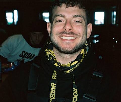 fpsDeny Bio: Age, Height, Net Worth, Full Squad, TikTok, Nationality, Career, Girlfriend, Ethnicity