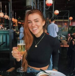 Karissa Eats Biography: Age, Height, Boyfriend, Net Worth, Parents