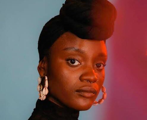 Tolü Makay Biography: Age, Net Worth, Boyfriend, Parents, Career, Songs, Albums, Instagram