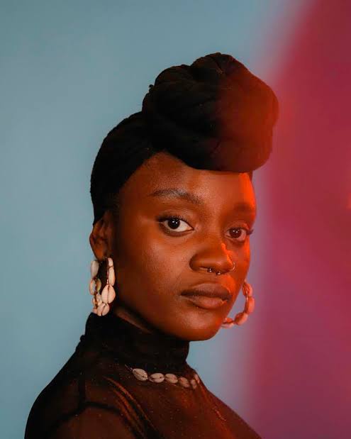 Tolü Makay Biography: Age, Net Worth, Boyfriend, Parents, Career, Songs, Albums, Instagram