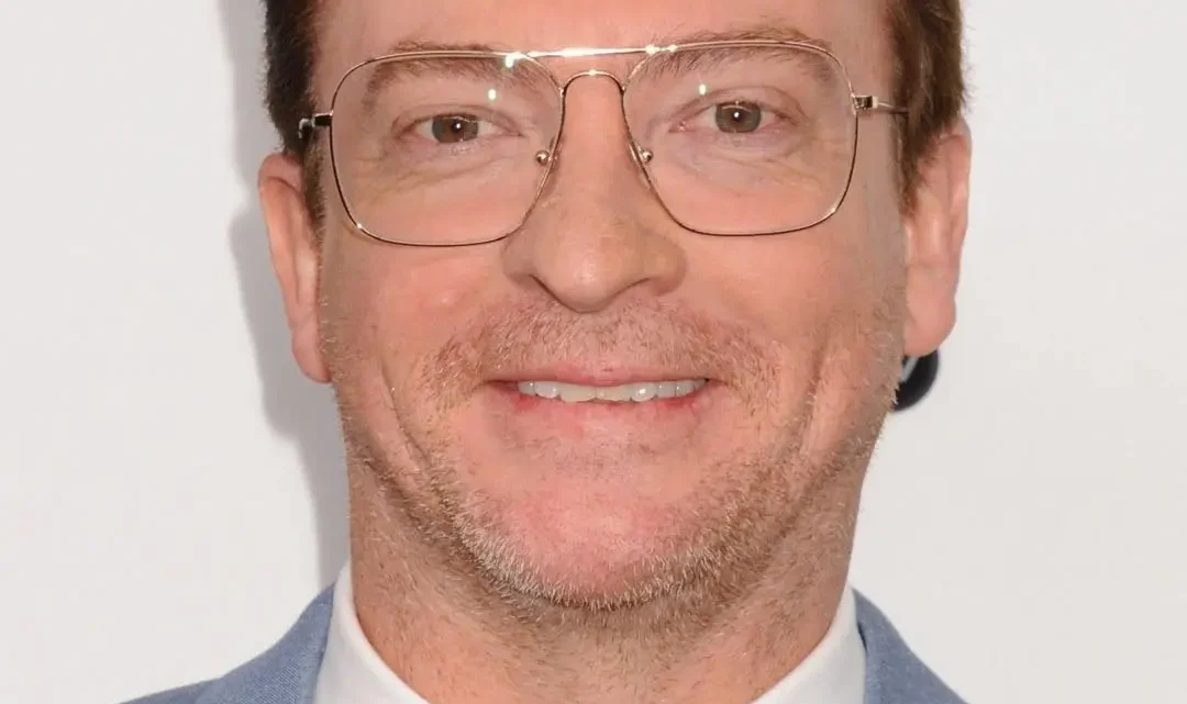 Rhys Darby Biography: Wife, Ethnicity, Religion, Net Worth, Awards, Movies, Height, Age, Children