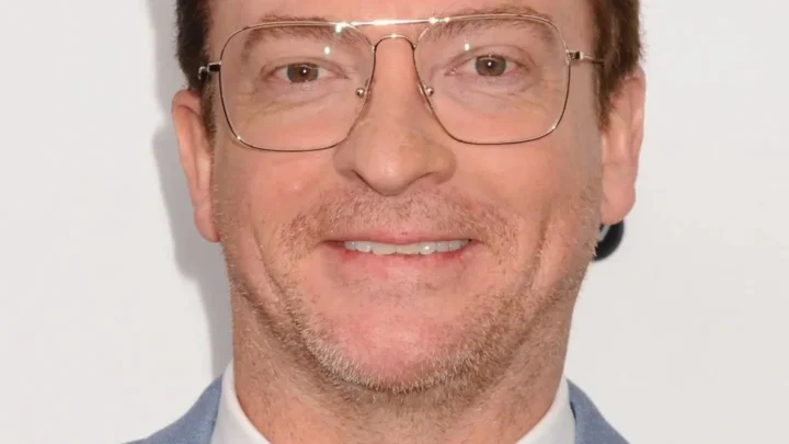 Rhys Darby Biography: Wife, Ethnicity, Religion, Net Worth, Awards, Movies, Height, Age, Children