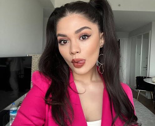 Eda Sakız Biography: Height, Age, Husband, Songs, Net Worth, Parents, TikTok, Instagram