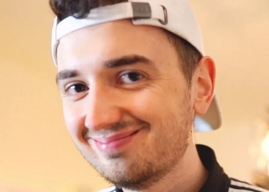 Marcel Scorpion Biography: Age, Net Worth, Books, Darts, Parents, Height, YouTube, Girlfriend