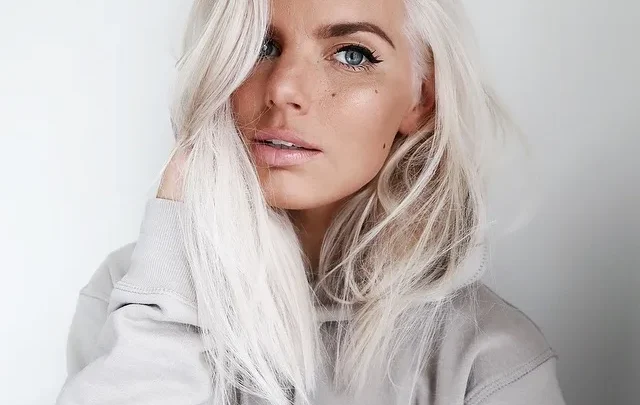 Frida Grahn Biography: Age, Boyfriend, Net Worth, Height, Instagram, Interior Design, Career