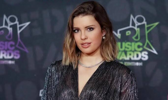 Juste Zoé Biography: Age, Net Worth, Parents, Height, YouTube, Podcast, Career