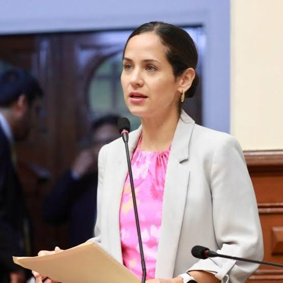 Sigrid Bazán Biography: Parents, Net Worth, Political Career, Husband, Ethnicity, Age, Height, Awards