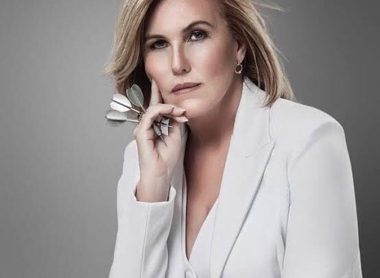 Mónica Delta Biography: TV Shows, Husband, Net Worth, Awards, Age, Height, Books Ethnicity, Children