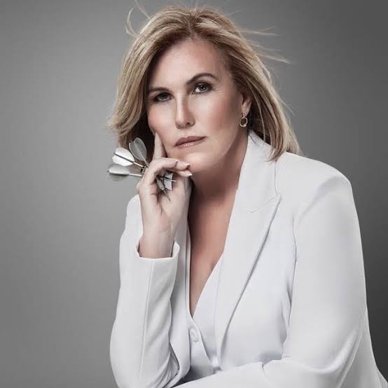 Mónica Delta Biography: TV Shows, Husband, Net Worth, Awards, Age, Height, Books Ethnicity, Children