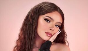 Samantha Lux